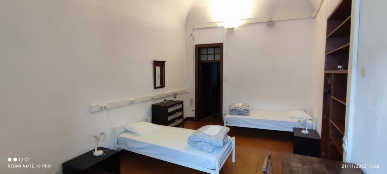 Hostel Raymundo Évora Esterno foto