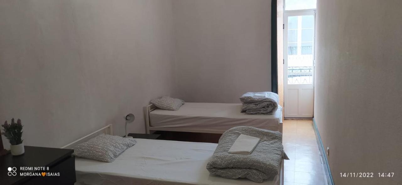 Hostel Raymundo Évora Esterno foto