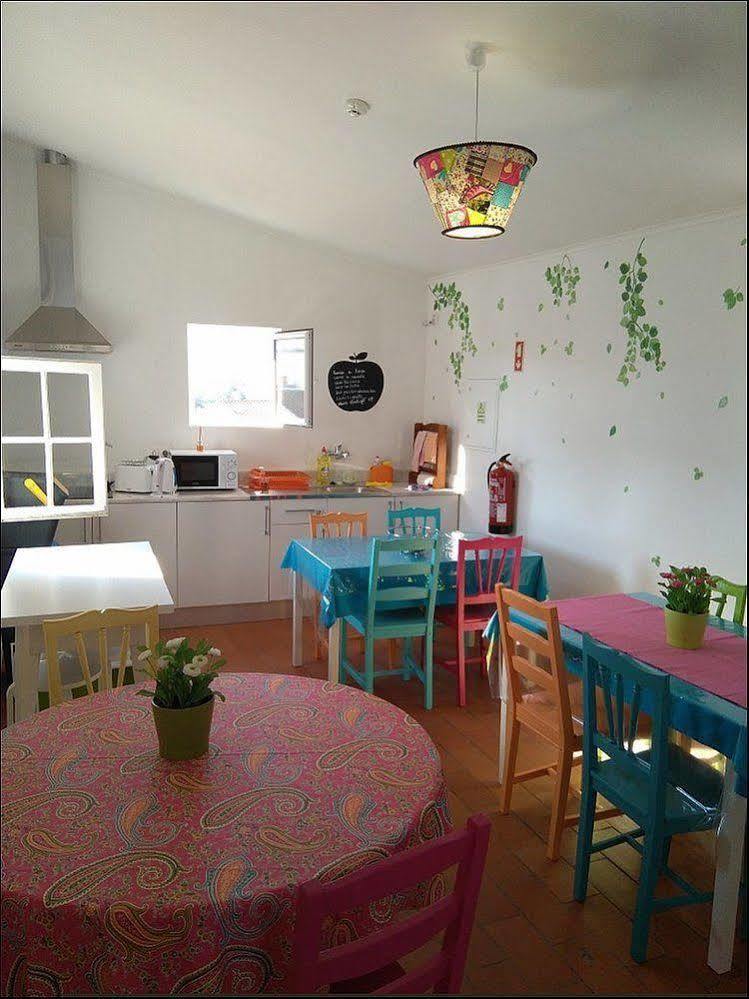 Hostel Raymundo Évora Esterno foto