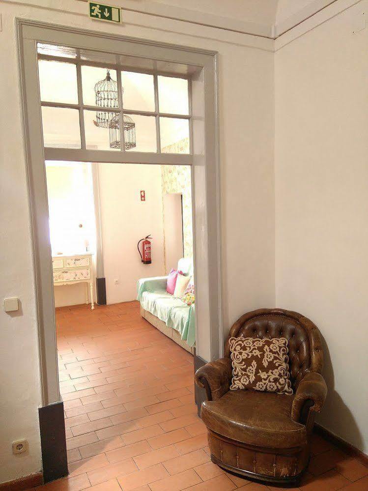 Hostel Raymundo Évora Esterno foto