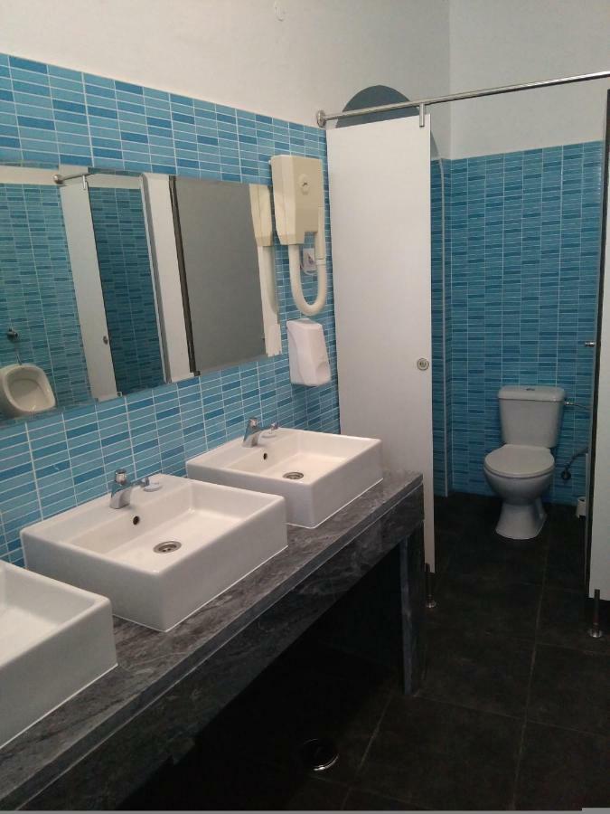 Hostel Raymundo Évora Esterno foto