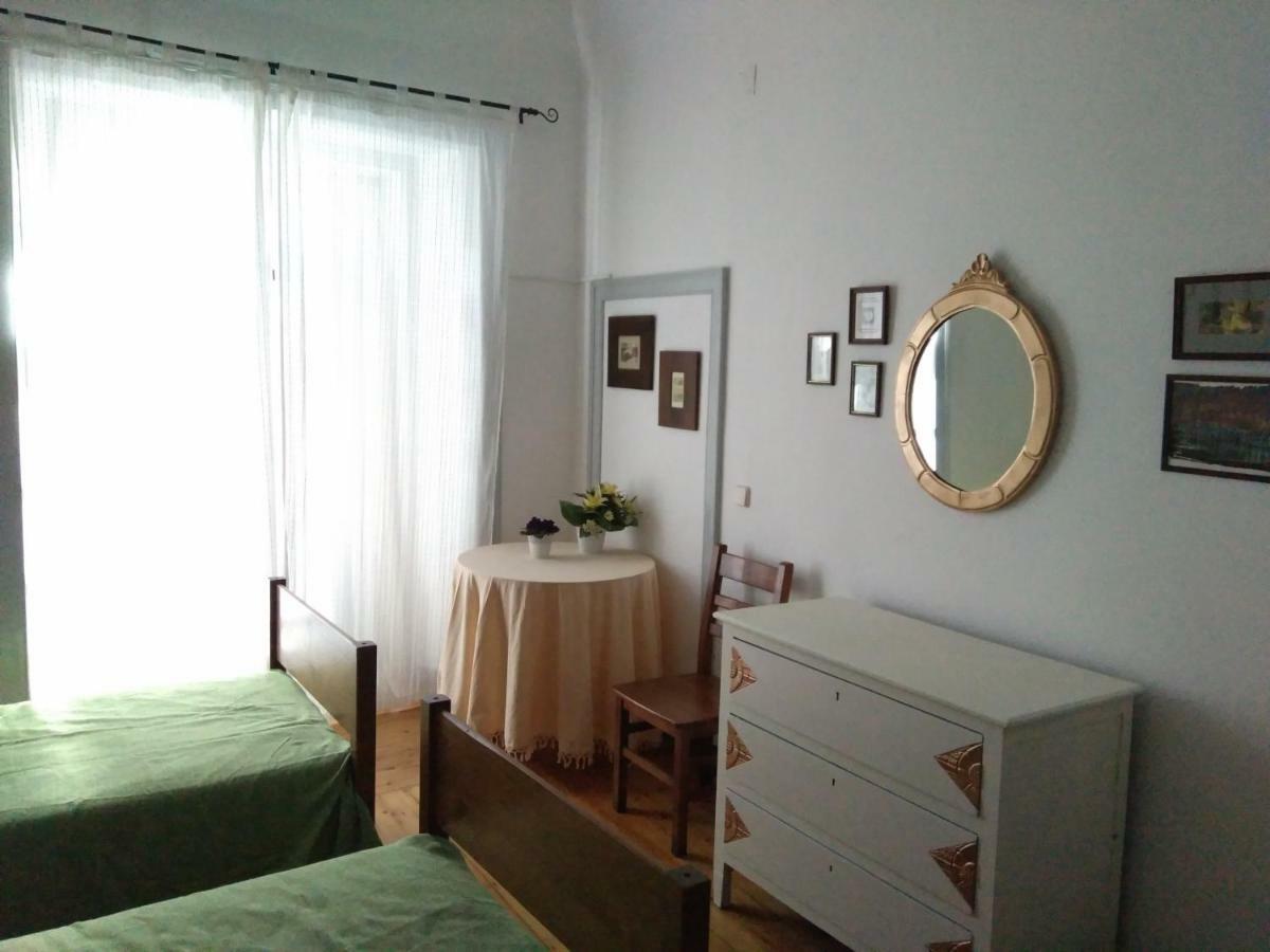 Hostel Raymundo Évora Esterno foto